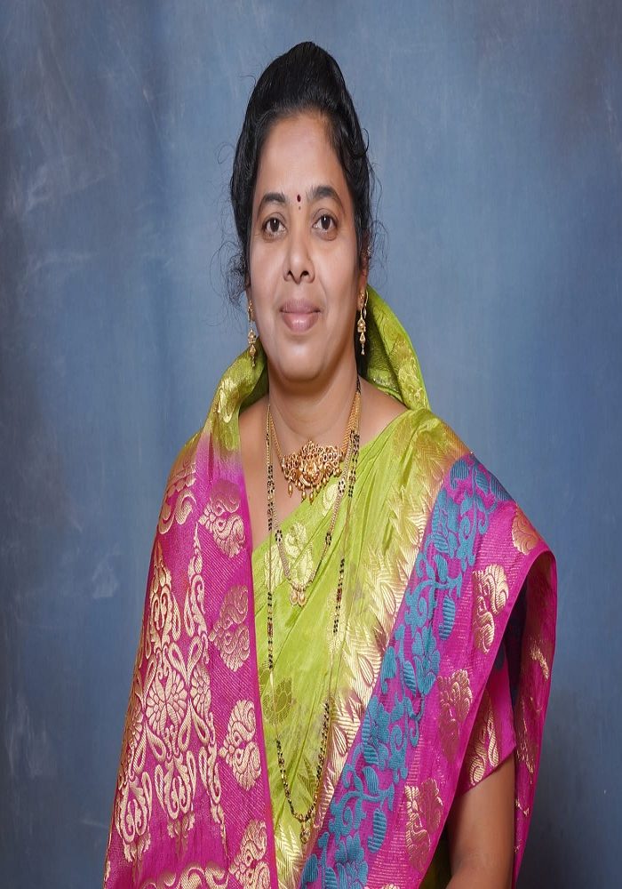 सौ.चैताली महावीर पाटील1